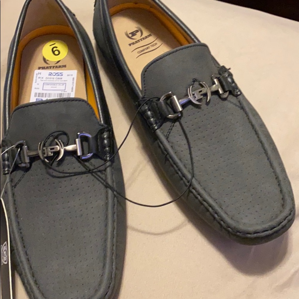Dress shoes